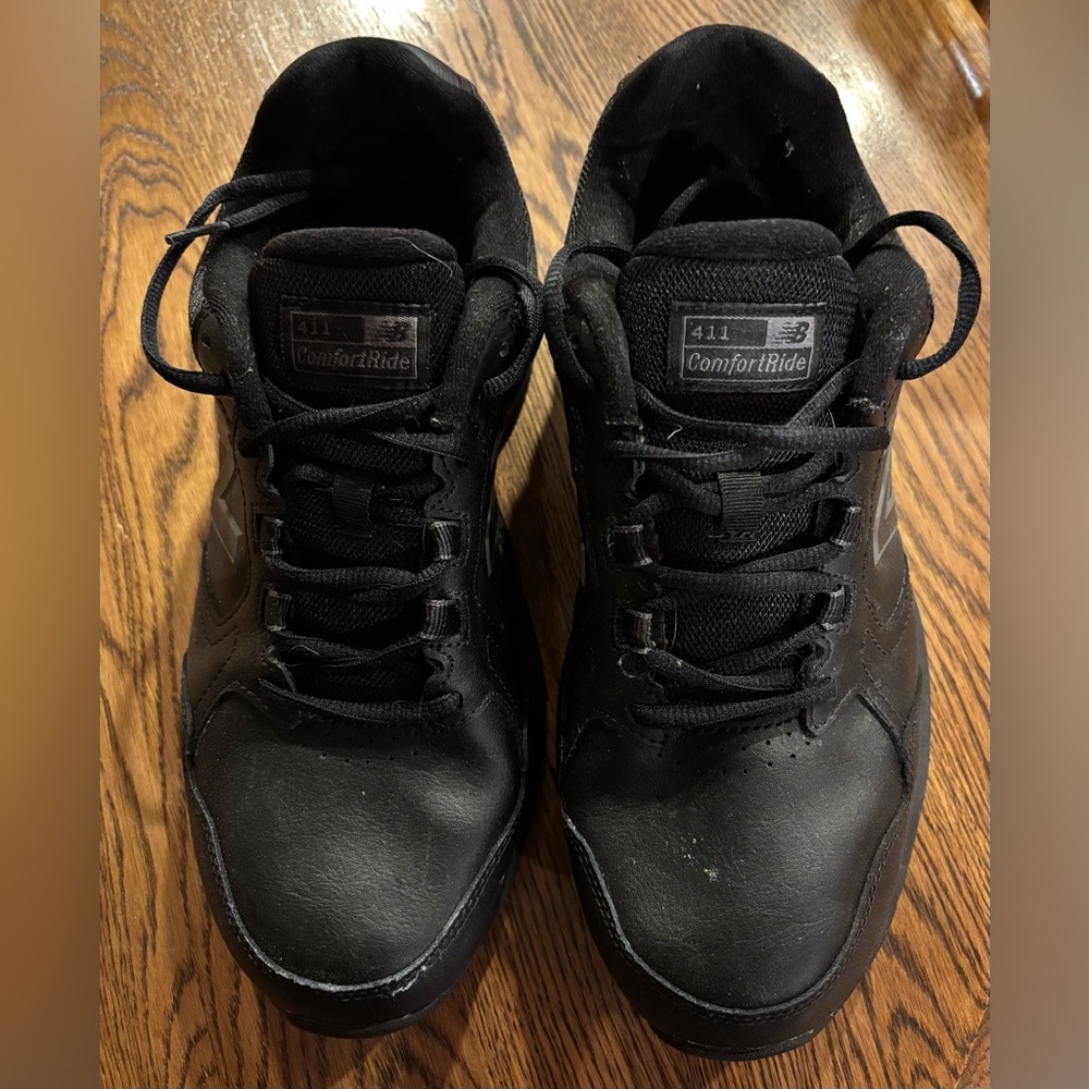Men’s Black New Balance ComfortRide Shoes, size 9EEEE, EUC
